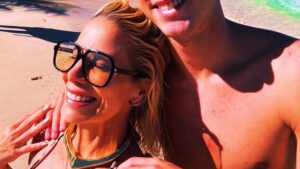 Danielle Winits impressiona ao postar fotos com o filho mais velho: ‘Lindos’