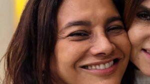 Dira Paes posta fotos raras com as irmãs: ‘Três Graças da vida real’