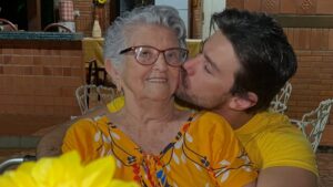 Mariano comove ao lamentar morte da avó: ‘Jamais esquecerei’
