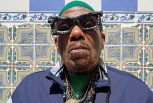 Afrika Bambaataa, pioneiro do hip-hop, morre aos 67 anos