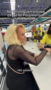 Ana Maria Braga renova carteira de motorista em São Paulo: ‘Documentação em dia’