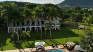 Ana Maria Braga aos 77 anos: Fortuna bilionária, fazenda luxuosa e mansão de R$ 14 milhões!