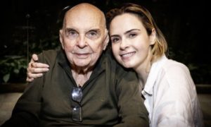 Pai de Ana Paula Renault é Internado em Hospital de Belo Horizonte