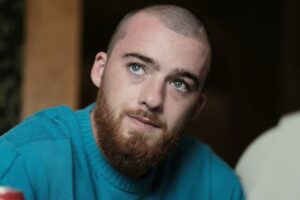 Criador de Euphoria revela se Angus Cloud vai aparecer na série após morte do ator