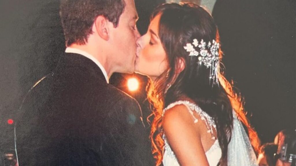 Aos 52, apresentador é casado há mais de 20 anos com ex-modelo e o casal tem três filhas