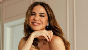 Aos 56, Luciana Gimenez exibe sua beleza e manda alerta para etaristas: ‘Essas roupas não…’