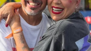 Aos 65 anos, apresentadora não mora com o marido e explica decisão