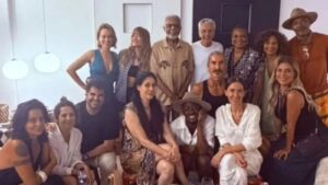 Aos 83 anos, cantor renomado faz da mansão um refúgio para encontros de celebridades no Nordeste