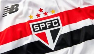 Zagueiro Arboleda some e São Paulo FC emite ultimato urgente!