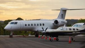 Bilionário, cantor sertanejo tem jatinho avaliado em mais de R$ 100 milhões