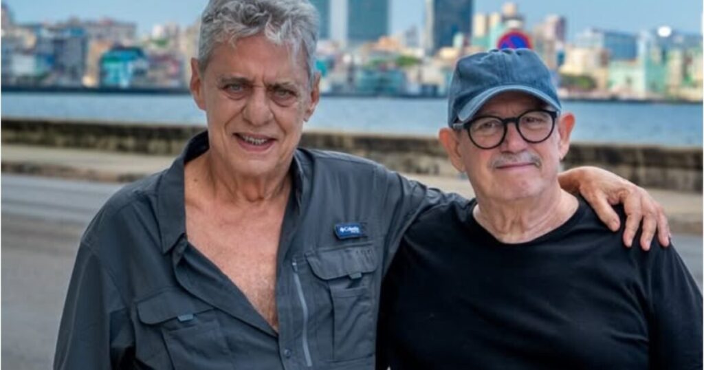 Chico Buarque volta a Cuba após 34 anos e reencontra amigo Silvio Rodríguez para gravação histórica
