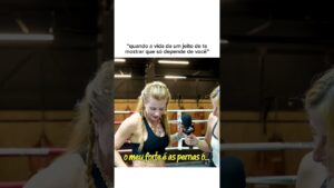 Deborah Albuquerque Impressiona com Transformação Corporal nos Treinos para Luta