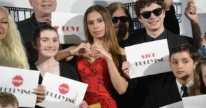 Emilia Pedersen integra elenco de filme que discute bullying e neurodiversidade