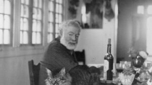 Escritores e Seus Gatos: Histórias de Afeto e Inspiração