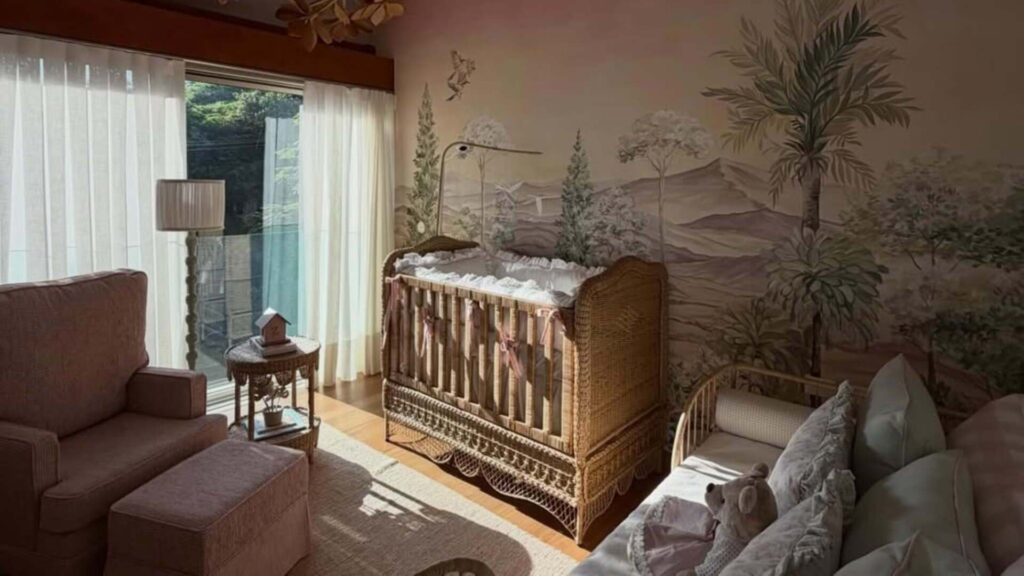 Ex-BBB exibe quarto luxuoso de sua filha e de cantor; saiba de quem é