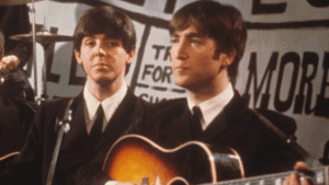 Filha de ex-Beatles de 83 anos revelou reação inesperada do pai ao saber de assassinato de John Lennon