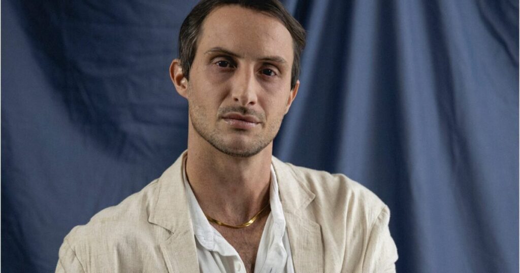 Francisco Paz brilha em ‘O Talentoso Ripley’ no Rio de Janeiro