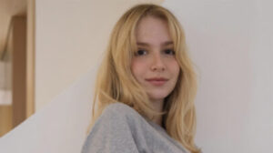 Isabella Scherer inova ao descobrir gênero do terceiro filho de forma intimista