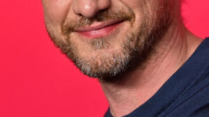 James McAvoy revela que teve filho em segredo há 4 anos