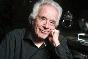 João Carlos Martins une música e poesia em espetáculo imperdível