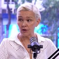 Julia Lemmertz, aos 63 anos, faz reflexão poética sobre beleza natural e envelhecimento: ‘Testamento poético’