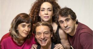 Juliana Linhares brilha em cartaz no Rio com remontagem de ‘As Centenárias’