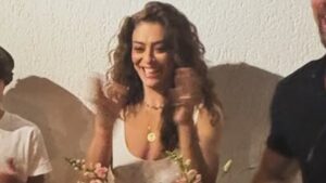 Juliana Paes faz rara aparição com os filhos e o marido em seu aniversário