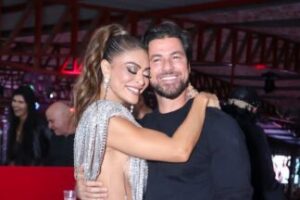 Juliana Paes curte viagem romântica ao Japão com marido Carlos