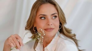 Juliana Silveira dispara: ‘Delicadeza também é poder’ em ensaio sensível que rouba a cena