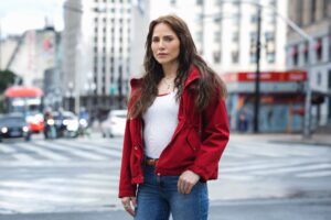 Leticia Colin brilha como protagonista em ‘Quem Ama Cuida’ após enchente devastadora!