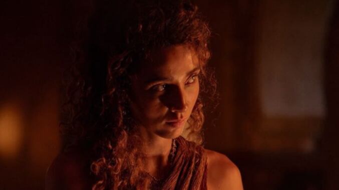 Letícia Laranja como Gomer em Amor em Ruínas