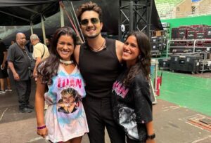 Luan Santana se emociona ao encontrar mãe e filha fãs em gravação do Globo Repórter