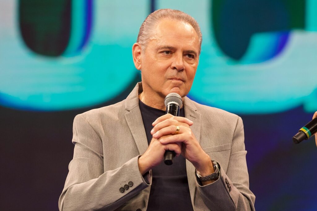 Luis Roberto Fora da Copa do Mundo: Veja Quem Vai Narrar