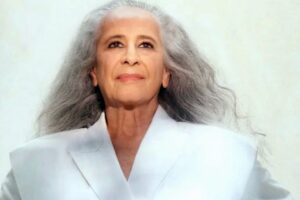 Maria Bethânia traz show inesquecível com seus maiores sucessos para festival em SP