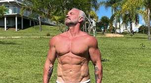 Mateus Carrieri aos 59 anos revela seu segredo de ouro para corpo definido: alimentação simples e pão com ovo no café!