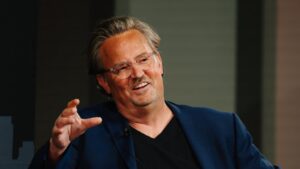 Família de Matthew Perry Clama por Justiça em Depoimento Emocionante