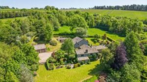 Mel B troca Hollywood por vida no campo: ícone das Spice Girls investe em fazenda luxuosa na Inglaterra