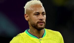 Neymar sofre detona de jornalista da Globo após comentário polêmico