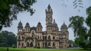 Palácio Lakshmi Vilas: A Maior Casa do Mundo com 2,8 Milhões de m²