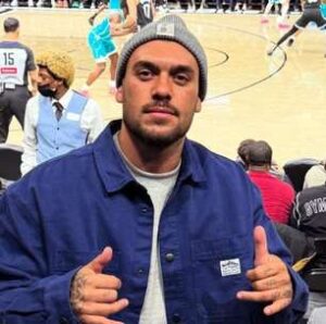 Pedro Ortega é Detonado por Proibir Fantasia no Filho