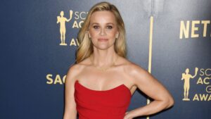 Reese Witherspoon se explica após críticas por comentários sobre IA