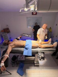 Rico Melquiades desaparece do Instagram e volta ao centro cirúrgico para nova plástica