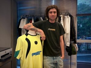 Rio Fashion Week é TUDO! Piet mistura futebol e Salinas traz fauna brasileira