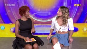 Samira revive momento icônico e admite ‘piradinha’ no Flash BBB: ‘Falando do meu apartamento?’