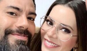 Sandy se Declara para o Namorado e Derrete a Web