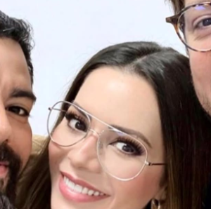 Sandy Faz Rara Aparição e se Declara para o Namorado Pedro Andrade: Que Momento Fofão!