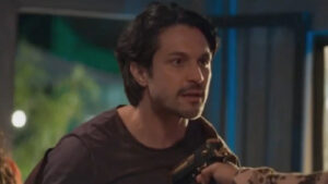 Três Graças: Paulinho é afastado da polícia após foto vazada