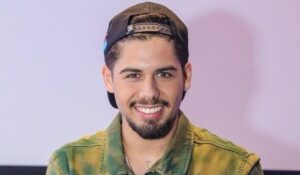 Zé Felipe emociona seguidores com vídeo especial ao lado da filha Maria Alice