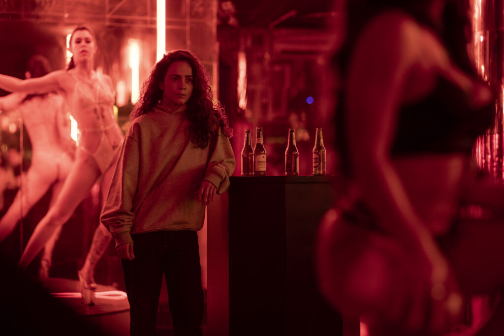 Alice Braga estreia em ‘No Jardim do Ogro’ e Disney libera primeira imagem sensacional!