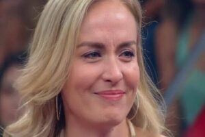 Angélica relembra colapso e revela real motivo para parar de cantar
